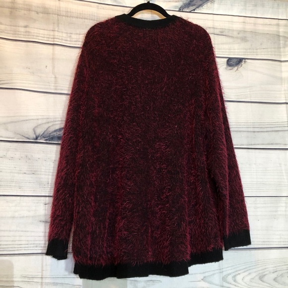 Pennington’s red and black buttoned knit cardigan 3x - Picture 12 of 15